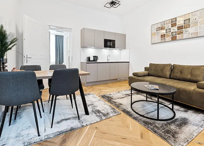 Easy-flat Rokitanskygasse - Near Tram 43 To Center Apartment *